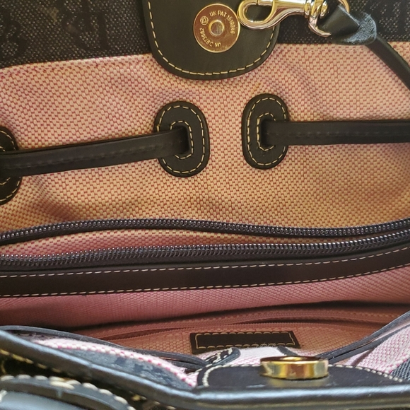 Dooney & Bourke purse - Picture 4 of 4